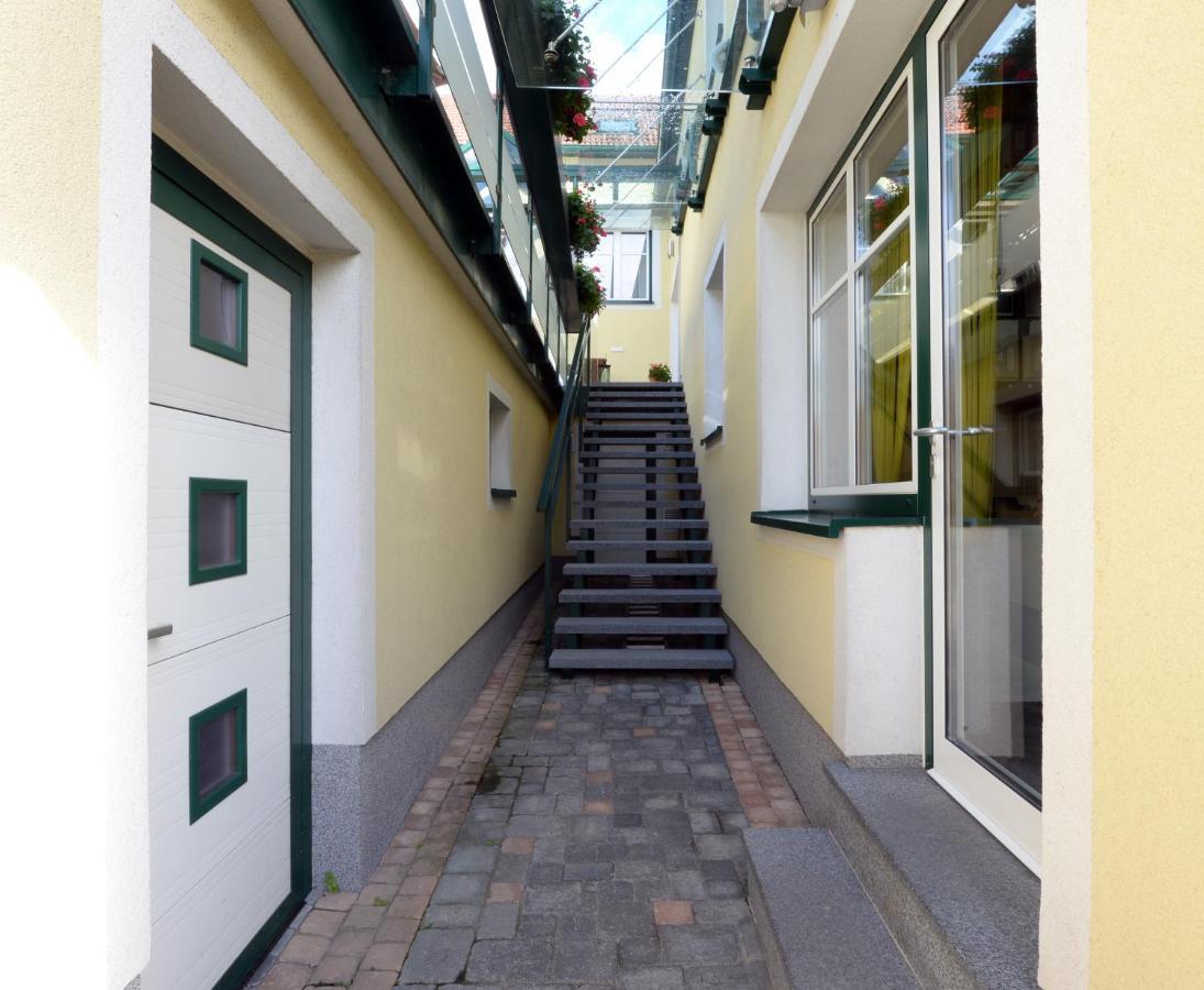 Ferienappartement Regina Schrems  Exterior photo